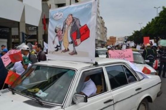 Autre grand combat : les agréments de taxi. Sans ce système, nous pourrions faire partie de la classe moyenne, explique un chauffeur de taxi, membre de l'UGTM. Pour le moment, certains privilégiés profitent de la rente taxi au Maroc.