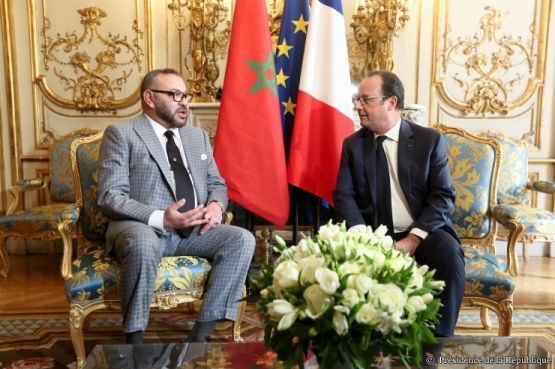 A six jours du scrutin présidentiel en France, le roi Mohammed VI s’est rendu ce mardi à Paris pour rencontrer François Hollande, le président sortant. / Ph. Présidence de la République
