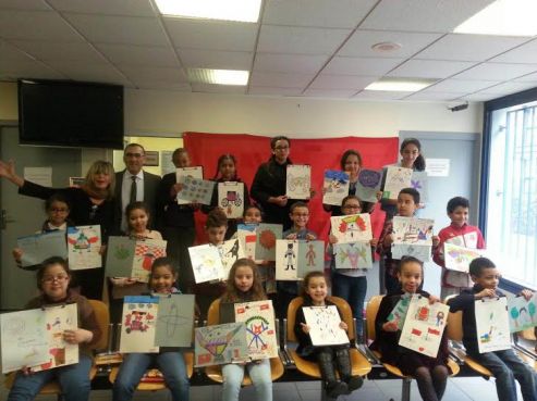Paris : Le consulat du Maroc organise un atelier d'arts pour les enfants MRE contre le radicalisme