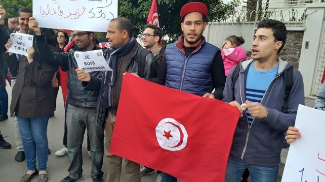 Maroc : Près de 400 personnes présentes au sit-in de solidarité devant l'ambassade de Tunisie