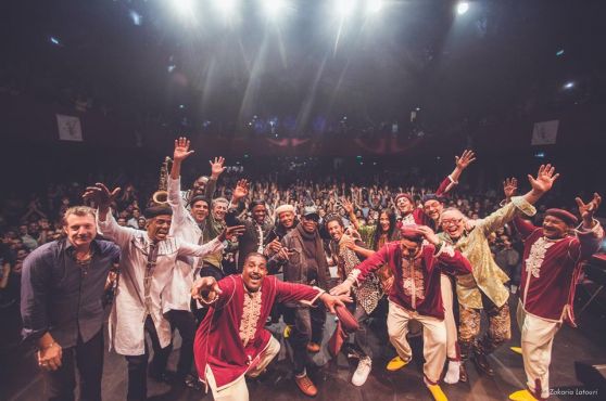 Un concert grandiose des Maâlems au Bataclan à Paris. / Ph. Zakaria Latouri