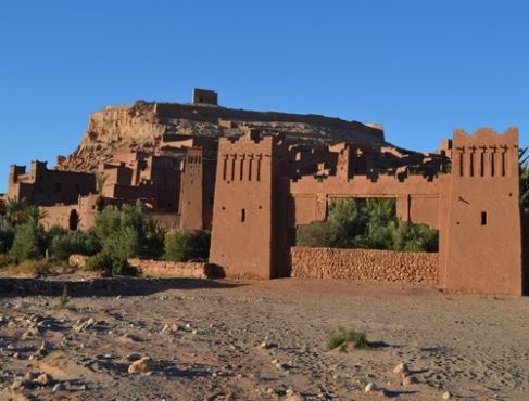 La Casbah d'Ait Benhaddou, inscrite au patrimoine mondial de l'UNESCO, a accueilli plusieurs productions, dont Gladiator de Ridley Scott (2000), La Momie (1999), Kundun (1997), Kingdom of Heaven (2005)...