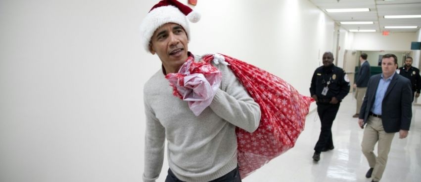 Le prix Nobel de la paix ne suffisant pas, Barack Obama veut devenir le Père Noël, selon le coup du Cembrero / DR