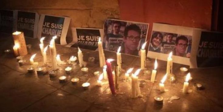 Maroc : Plusieurs centaines de personnes au sit-in de solidarité avec Charlie Hebdo