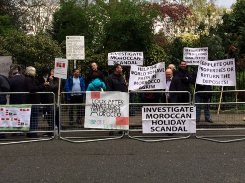 Affaire Paradise Beach : Les clients manifestent à nouveau devant l’Ambassade du Maroc à Londres