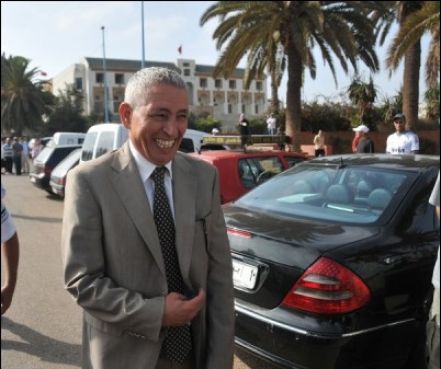 Abdelhadi Khairat, député socialiste USFP et directeur de publication des deux organes de presse de son parti, Ittihad Ichtiraki et Libération, est poursuivi pour diffamation. Il aurait accusé le prince de détournement de fonds.