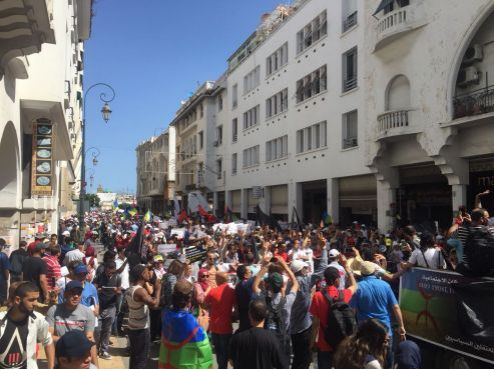Moroccans rallying in Rabat to release Hirak detainees./Ph. Yabiladi- Mustapha fahmi