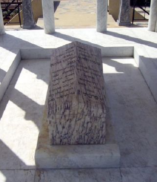 The tomb of Rabbi Eliyahu HaCohen in the Ben M'sik cemetery in Casablanca. / DR