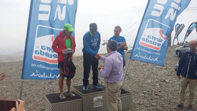 Abdelkader El Mouaziz remporte le marathon du Pico Del Veleta, une des courses les plus difficiles au monde/ Crédit photo: page facebook Nacer Ibn Abdeljalil