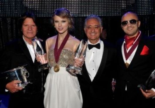 John Fogert, Taylor Swift, le président de BMI et RedOne