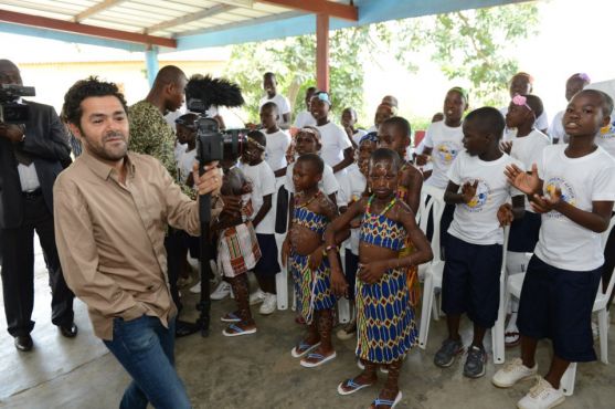 Côte d’Ivoire : Jamel Debbouze en escale à Abidjan