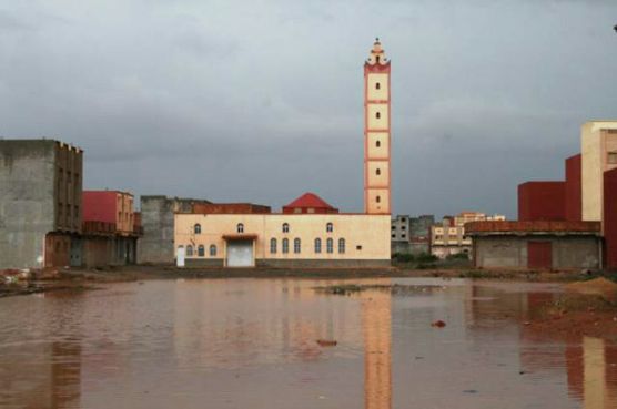 Al Aaroui, une ville située à 22 kilomètres de Nador, a également été touchée par les inondations causées par les pluies torrentielles du 25 novembre. 