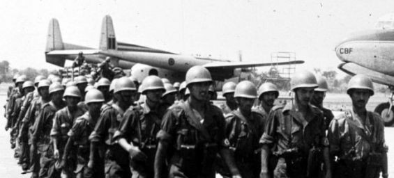 A Moroccan contingent of United Nations forces arrives in the katanga region of the congo on the 15th of 1960./Ph. DR
