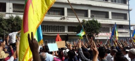 Hundreds marched on Sunday in Casablanca to demand the release of the Hirak detainees./Ph. Youssef Dahmani- Yabiladi