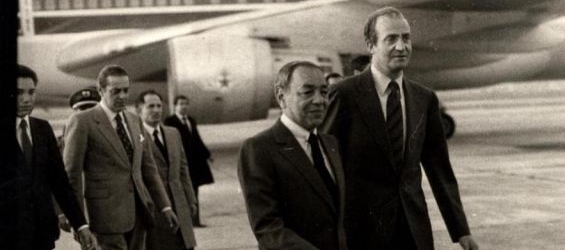 Hassan II with Juan Carlos./ Ph. Archive. DR
