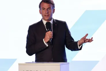 Macron calls Morocco’s education system an «extraordinary model» for Africa