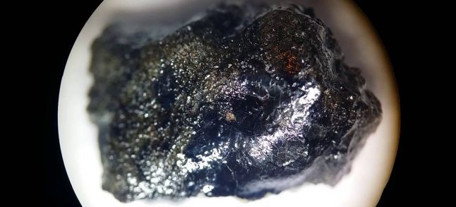 The Tissint meteorite, which landed in Morocco the 18th of July 2011./Ph. DR