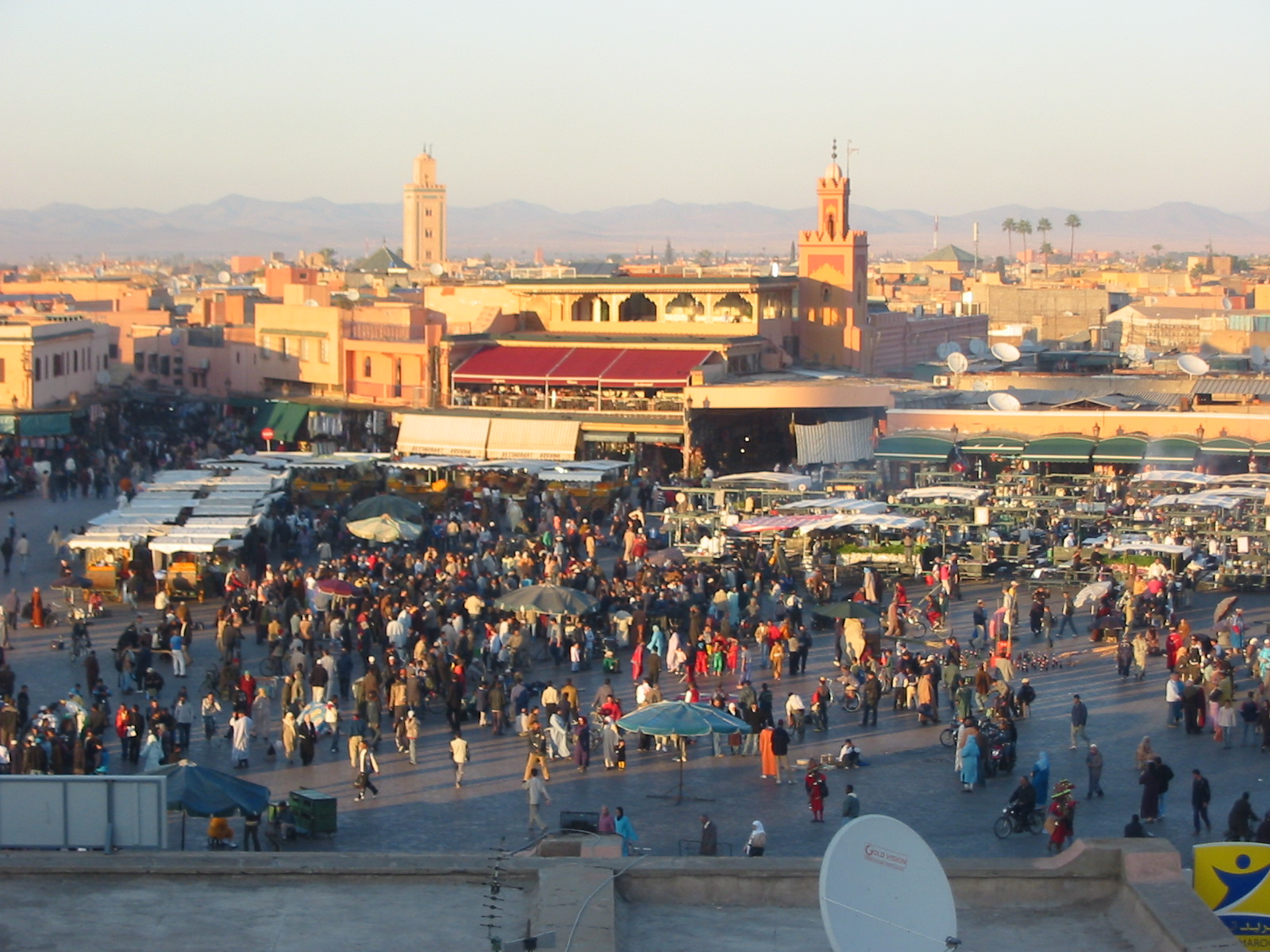 Tourisme Jema El Fna En Proie La Crise De L euro 