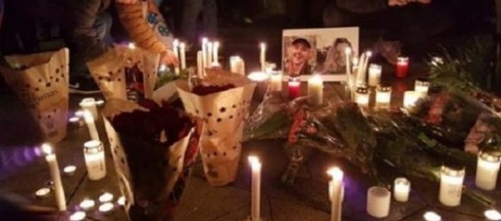 Moroccans in Denmark pay silent tribute to the two Scandinavian tourists killed in Imlil./Ph. DR