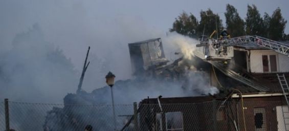 Mosque gutted in suspicious fire and King Carl XVI denounces the act./Ph. DR