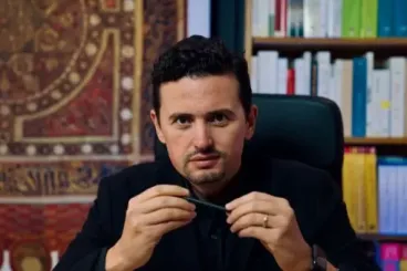 Historian Nabil Mouline explores a thousand years of Sahara history in new documentary