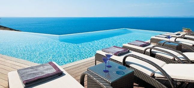 Princess Lalla Salma buys a € 3.8 million house in Greece./Ph. DR
