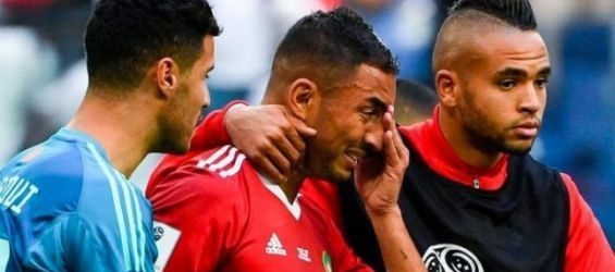 Aziz Bouhaddouz crying Friday in Saint Petersburg after he scored an own-goal at Morocco's game against Iran./Ph. DR