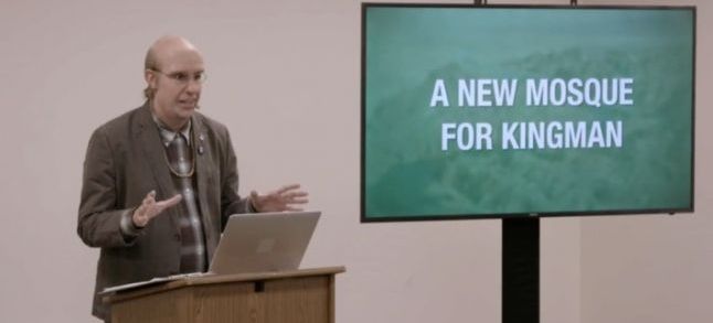 British comedian Sacha Baron Kohen, going undercover in his new show Who is America ?./Ph. Screenshot