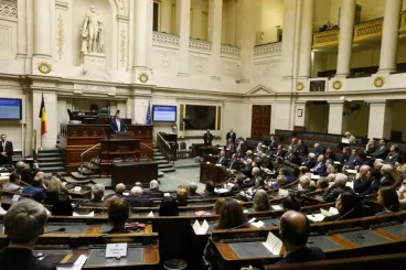 Belgique : L’extrême droite réussit son tour de vis sur les conditions du regroupement familial
