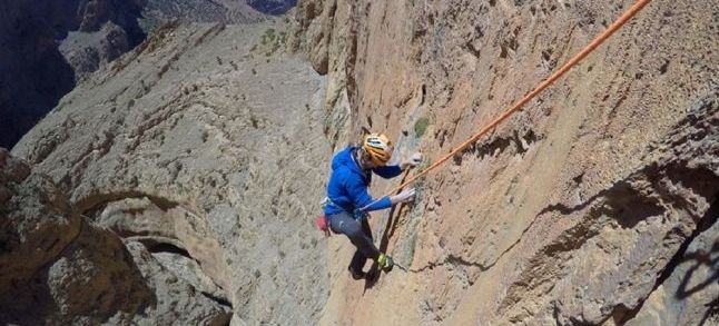 aghia Gorge, Morocco: Eneko Pou seconding during the first ascent of Agar ./Ph. Iker Pou, Eneko Pou