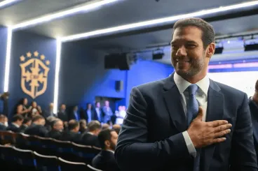 رئيس الاتحاد البرازيلي لكرة القدم : "شرف" للسيليساو مقارعة "منتخب أبهر العالم"