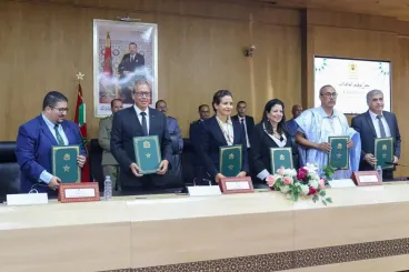 الداخلة–وادي الذهب توقّع ثلاث اتفاقيات لدعم التحول الرقمي والانتقال الطاقي في الجهة