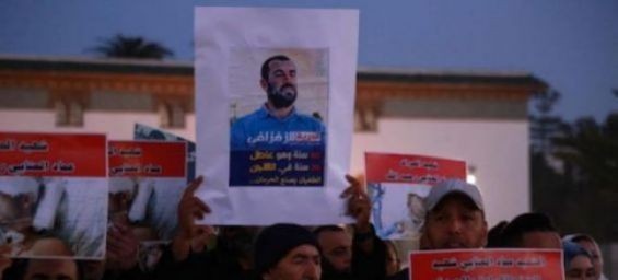 Protesters calling for the release of Hirak detainees, Wednesday , in Casablanca./Ph. Mohamed Akrimi - Hespress