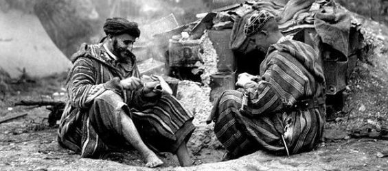 Moroccan Goumiers in WWII. / Ph. DR
