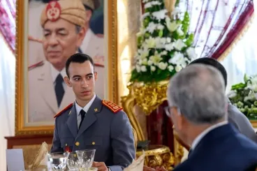 ولي العهد يترأس حفل تخرج فوجي السلك العالي للدفاع وسلك الأركان بالقنيطرة