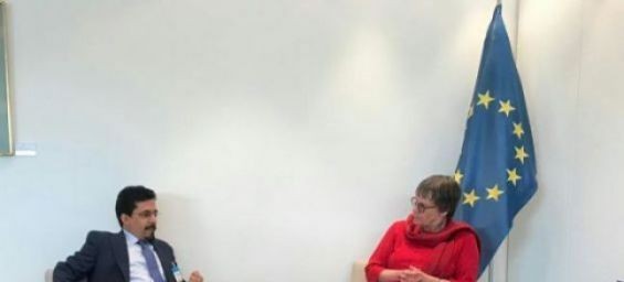 A Polisario representative in a meeting with teh President of the Parliamentary Assembly of the Council of Europe in France. / Ph. DR
