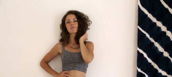 Nora Toutain, a Moroccan artist who lives in Canada./Ph. noratoutain.com