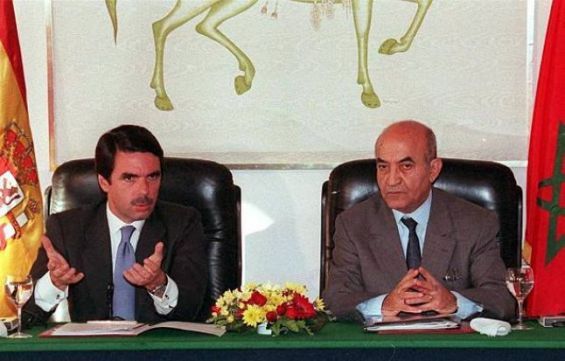 Former Moroccan Prime Minister Abderahmane El Youssoufi and José Maria Anzar on the 27th of April in 1998./Ph. Abdelhak Senna-AFP