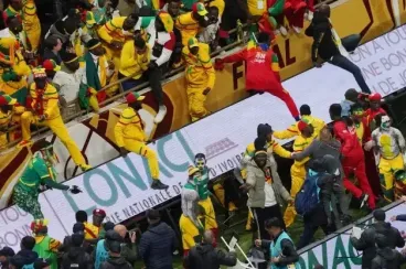 اعتقال 18 سنغاليا وجزائري بسبب شغب مباراة نهائي الكان