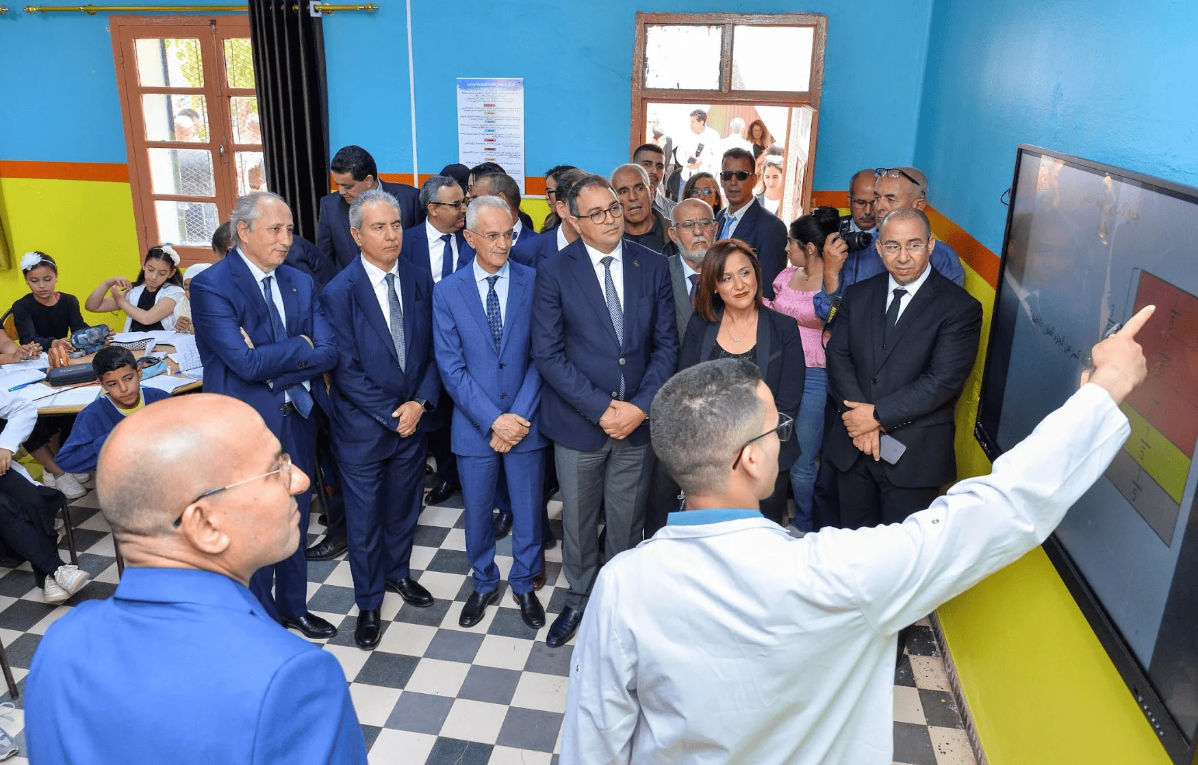 Firma del acuerdo entre el Ministerio de Educación y la Fundación Al Mada