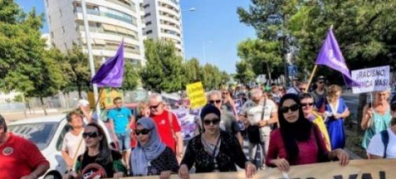 A rally in Huelva to denounce the working conditions of female workers in the fields. / Ph. DR