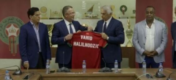 Vahid Halilhodzic and the Royal Moroccan Football Federation President Faouzi Lekjaa. / Ph. DR