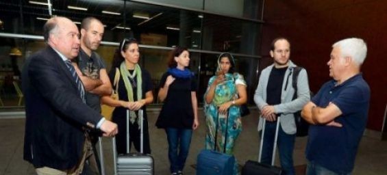 A group of Basque MPs prevented from entering the city of Laayoune. / RTVE