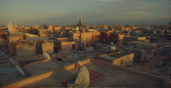 A scene from Coldplay's music video for its new album Everyday Life. / DR
