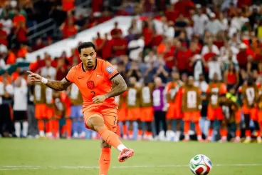 After missing penalties against Morocco, Dutch players hit by racist abuse