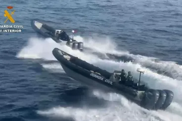 محكمة إسبانية تطلق سراح مغربيين متهمَين بقتل عنصرين من الحرس المدني بكفالة 