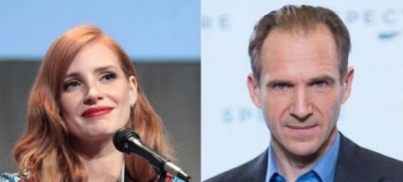 Ralph Fiennes and Jessica Chastain from the movie The Forgiven. / Gage Skimore