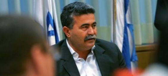 Israeli politician of Moroccan descent Amir Peretz. / DR