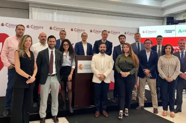 بعثة أندلسية إلى الدار البيضاء تراهن على الهيدروجين الأخضر لتعزيز التعاون مع المغرب
