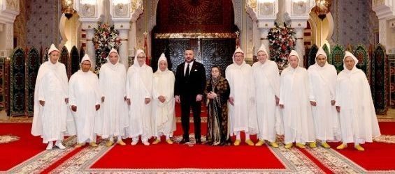 Newly appointed members of the constitutional court with King Mohammed VI./Ph. MAP